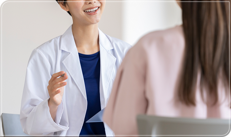 当院では週1回、女性医師による内視鏡検査を実施しております。男性医師では不安な方や同性である女性医師の方が相談しやすいという方におすすめです。